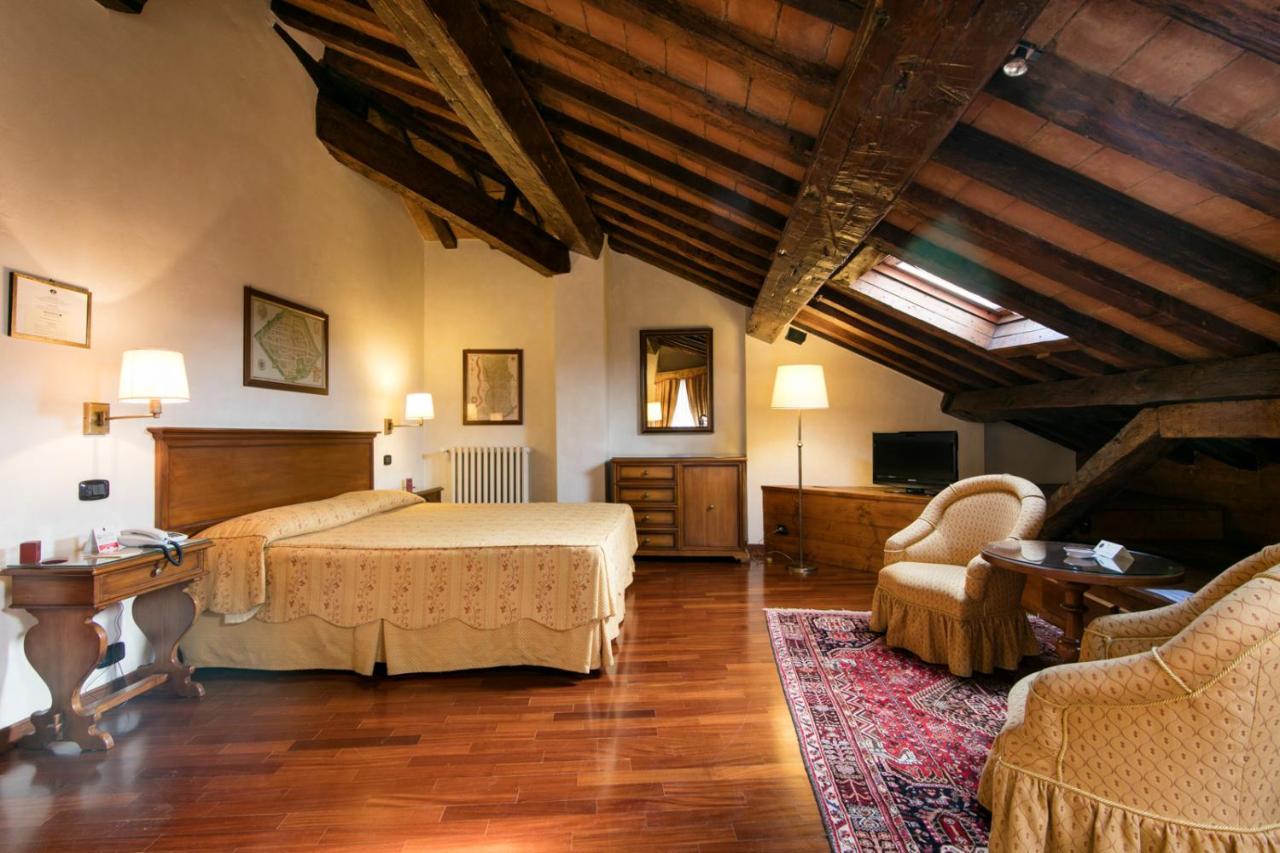 Albergo Delle Notarie Reggio nell'Emilia Exterior foto