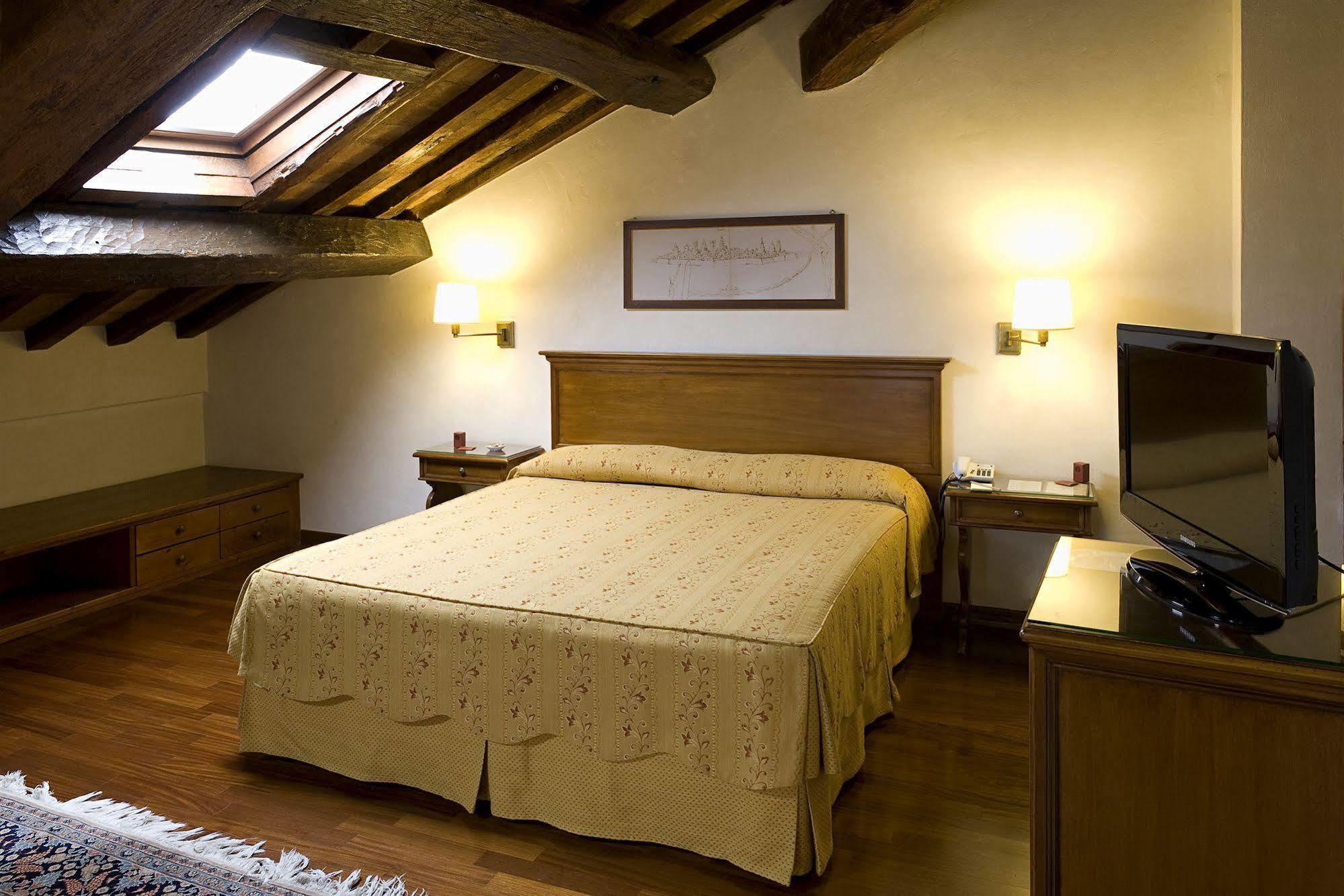 Albergo Delle Notarie Reggio nell'Emilia Exterior foto