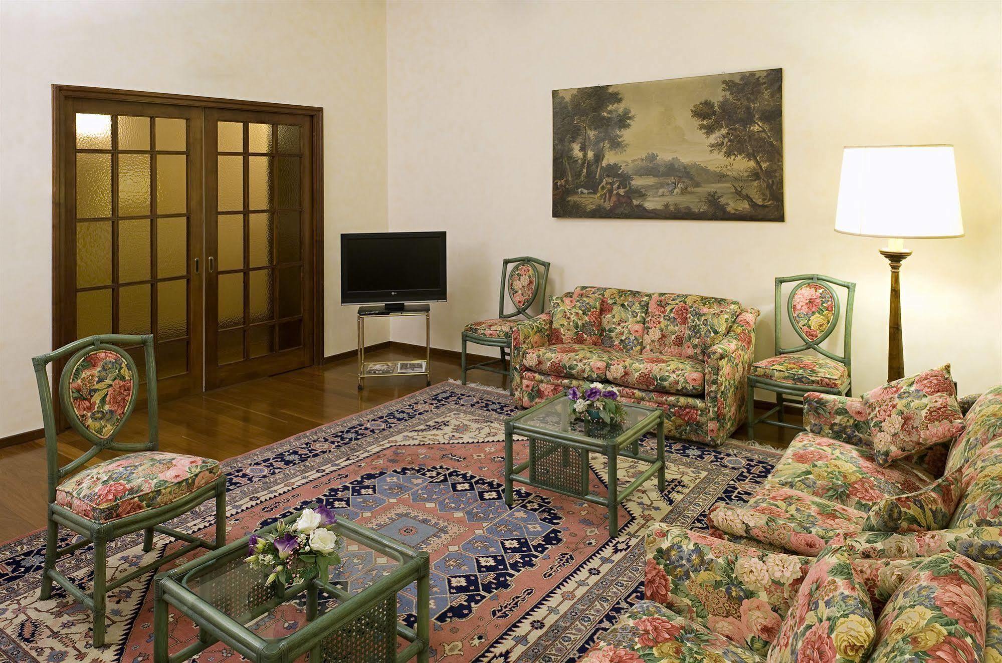 Albergo Delle Notarie Reggio nell'Emilia Exterior foto